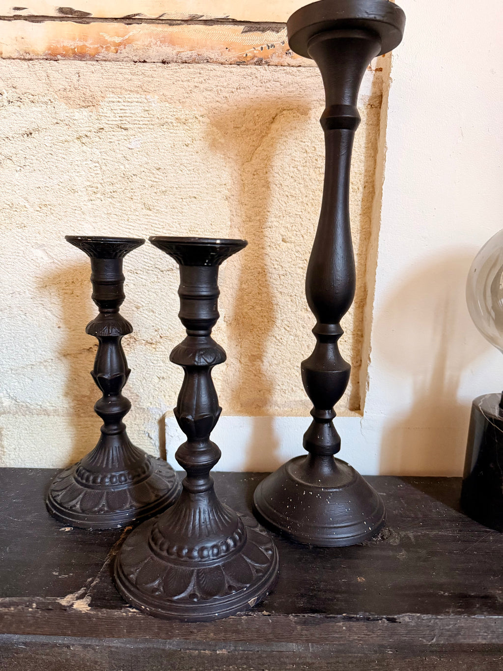 Ensemble de bougeoirs décoratifs en résine